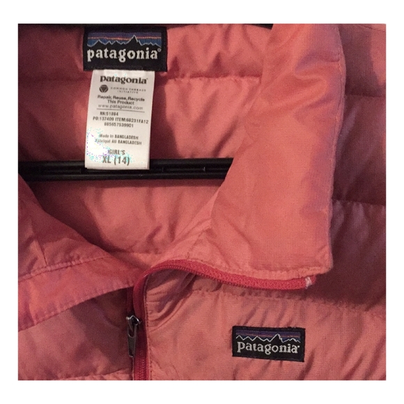 • SOLD • 💗 Patagonia Nano Jacket (Down) - Picture 4 of 8